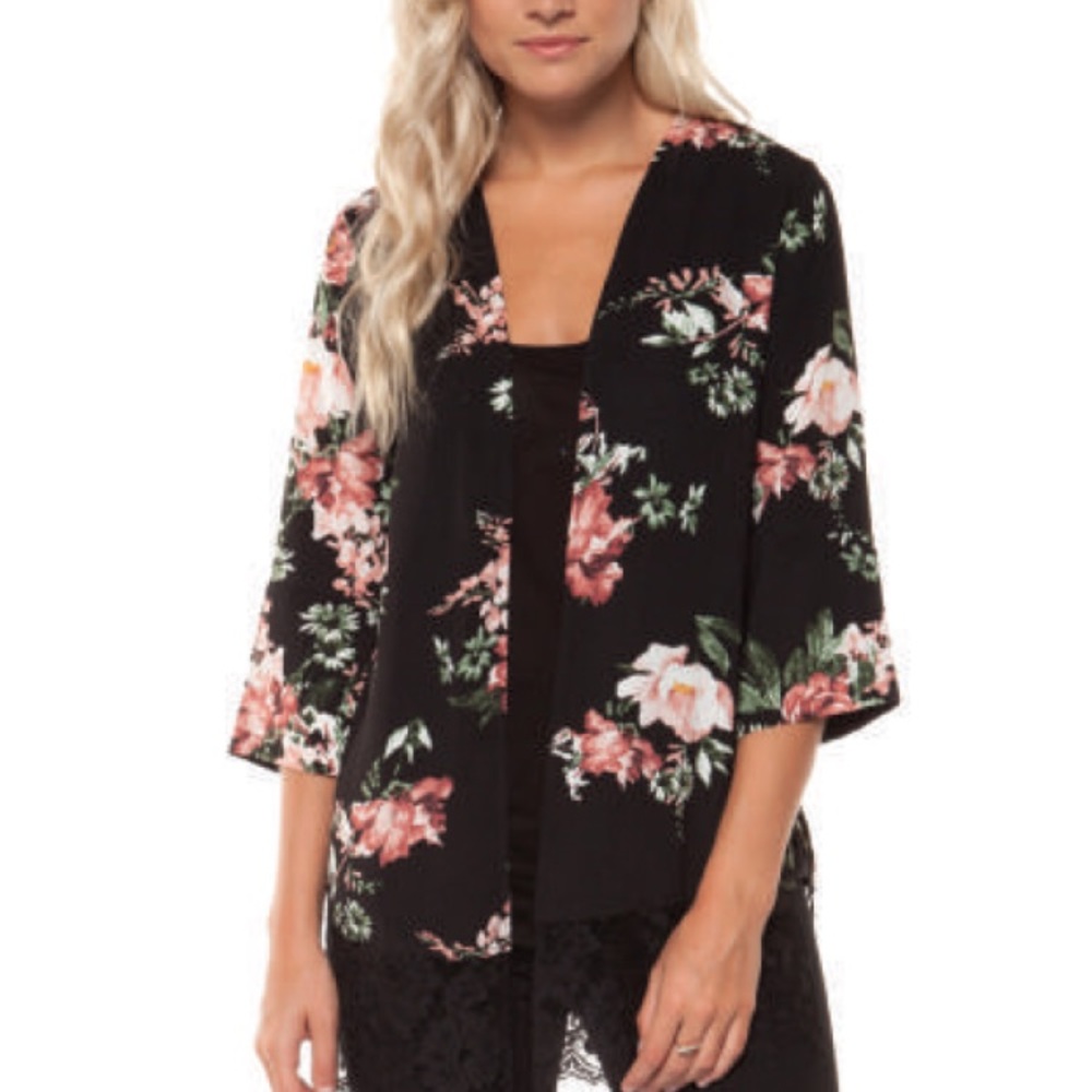 Dex Rustic Roses Kimono with lace